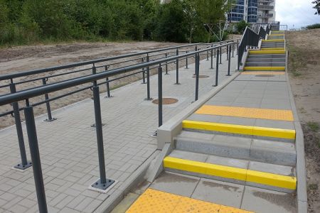 Schody na ul. Śliskiej oddane do użytku
