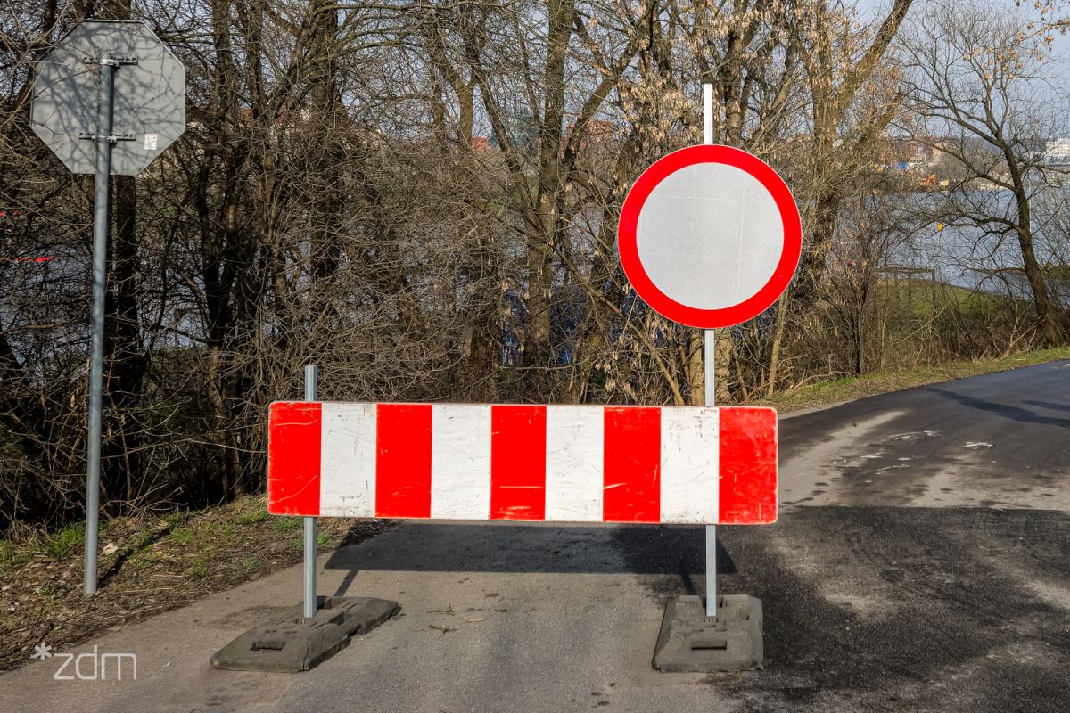 Dostawy materiałów na budowę przy ul. Poznańskiej