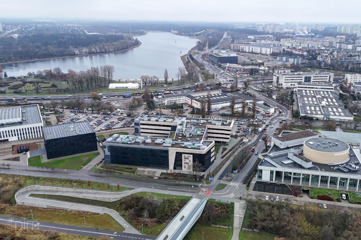 Budowa nowej drogi rowerowej wzdłuż ul. Berdychowo dobiega końca