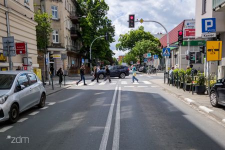 Wyniesione skrzyżowanie na Jeżycach