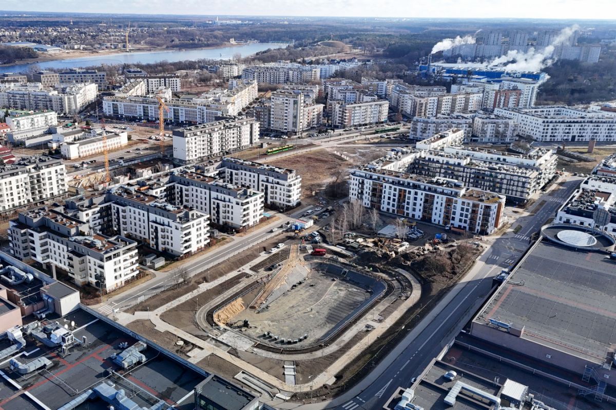 Postępuje budowa zbiornika retencyjnego na Łacinie