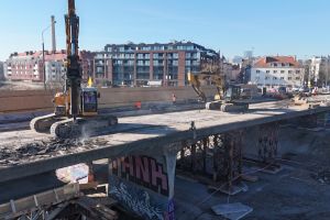 Ostatnie chwile zamkniętej części Mostu Chrobrego