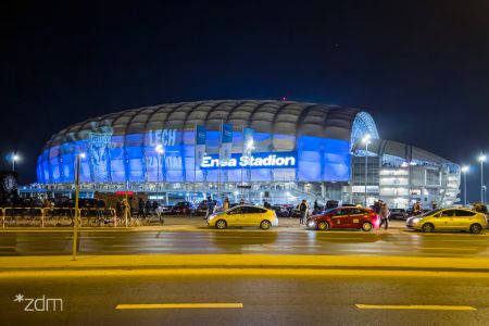 Jak dotrzeć na stadion miejski w dniu meczu?