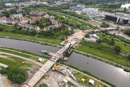 Plac budowy mostów Berdychowskich z lotu ptaka