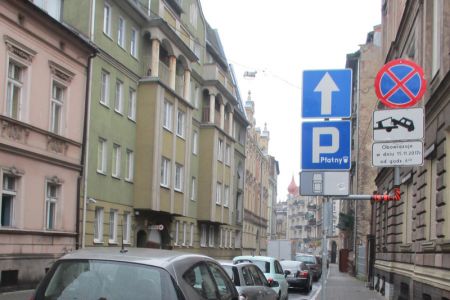 W środę zakaz zatrzymywania się na ul. Strzałowej