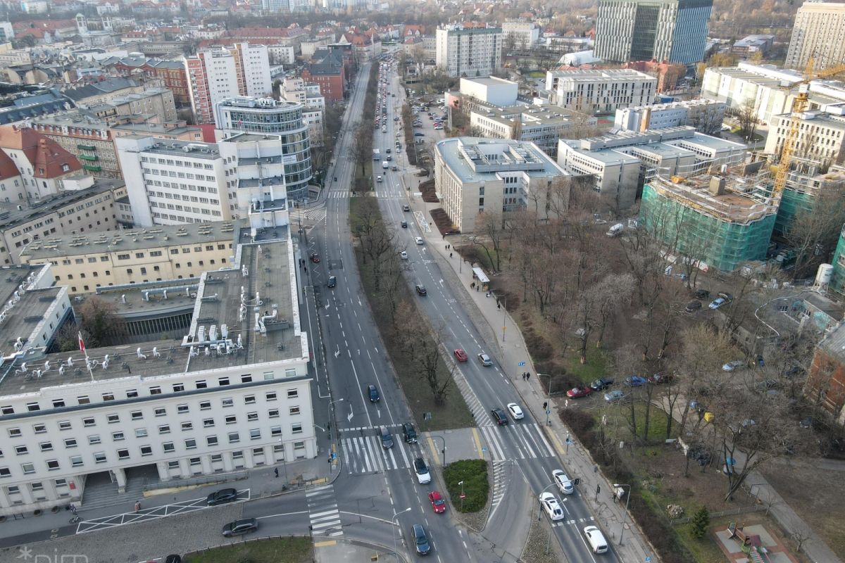 Widok z lotu ptaka na centrum Poznania, gdzie powstanie droga dla rowerów