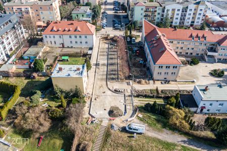 widok z drona na budowana ulice Plebanska