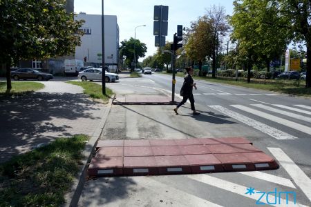 Bezpieczniejsze przejście przez jezdnię