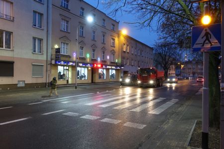 Ulica Główna z kolejną aktywną zebrą