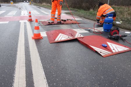 Montujemy próg wyspowy na ul. Koszalińskiej