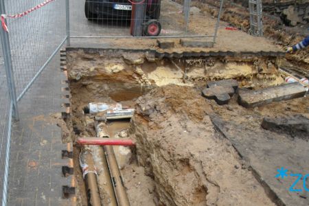 Zmiany w organizacji ruchu w związku z budową przyłączy sanitarnych i cieplnych