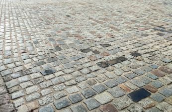 Z nawierzchni zniknęły niebezpieczne nierówności i obniżenia. 