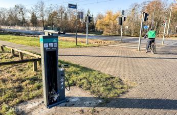 Nowe stacje napraw rowerów już dostępne. fot. Bartosz Szczepaniak / ZDM