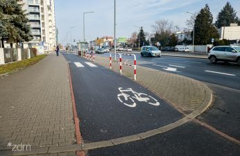 Droga dla rowerów na ul. Bułgarskiej. fot. Bartosz Jankowski / ZDM