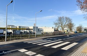 Nowe przejście dla pieszych przez ul. Ostrowską. fot. Bartosz Szczepaniak / ZDM