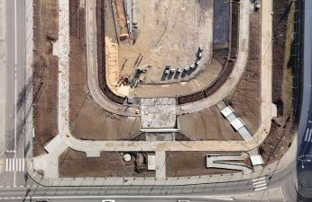 Plac budowy widziany z drona. fot. PIM