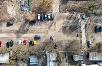 Droga dojazdowa - stan obecny widziany z perspektywy drona. fot. PIM