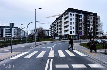 Doświetlimy przejście na ul. Katowickiej obok przystanku Polanka. fot. Bartosz Szczepaniak / ZDM