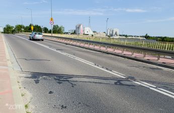 Wymiana nawierzchni jezdni na wiadukcie nad autostradą A2. fot. Bartosz Jankowski / ZDM
