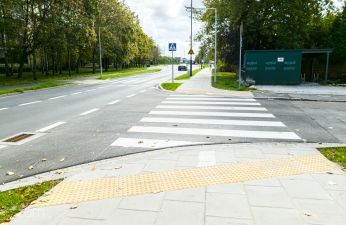 Przebudowane przejście dla pieszych przez ul. Wilanowską. fot. Bartosz Jankowski / ZDM