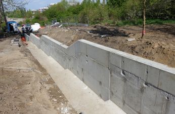 Schody i platformy powstają przy ul. Śliskiej