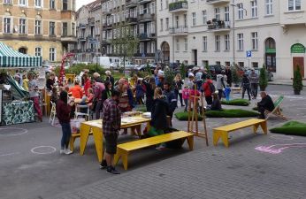 Park(ing) Day na skwerze Eki z Małeki połączony z konsultacjami społecznymi