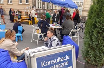 Park(ing) Day na skwerze Eki z Małeki połączony z konsultacjami społecznymi