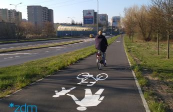 Trwa malowanie oznakowania poziomego na drogach rowerowych oraz ciągach pieszo rowerowych