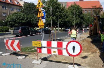 Trwa remont chodnika na ul. Karmelickiej