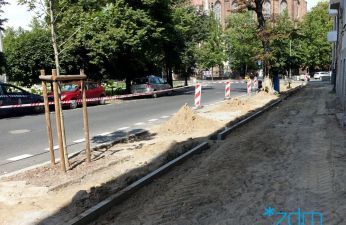 Trwa remont chodnika na ul. Karmelickiej