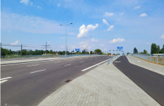 Od soboty, 27 sierpnia, kierowcy będą mogli korzystać z nowych wiaduktów drogowych nad ul. Lechicką fot. PIM