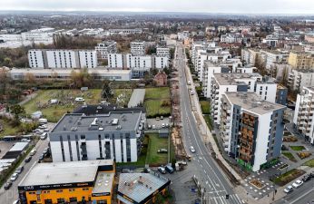 Ul. Dmowskiego widziana z perspektywy lotu ptaka - widok w kierunku Świerczewa. fot. PIM