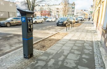 Wyremontowany chodnik na ulicy Fabrycznej. fot. Bartosz Jankowski / ZDM