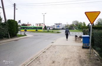 Widok na skrzyżowanie ul. Spławie z ul. Chrzanowską od ul. Chrzanowskiej.