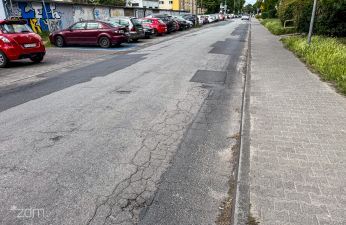 Nawierzchnia na ul. Świt wymaga remontu. fot. Bartosz Szczepaniak / ZDM