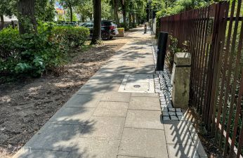 Nowy chodnik na ul. Ściegiennego. fot. Bartosz Szczepaniak / ZDM