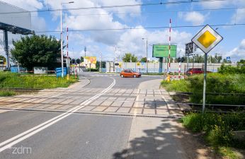 Będą zmiany na ulicy Opolskiej przy przejazdach kolejowych. fot. Bartosz Jankowski / ZDM