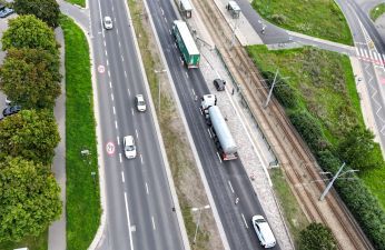 Ul. Warszawska w pełni przejedna. fot. PIM