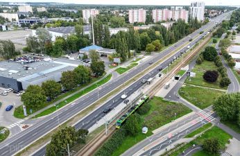 Ul. Warszawska w pełni przejedna. fot. PIM