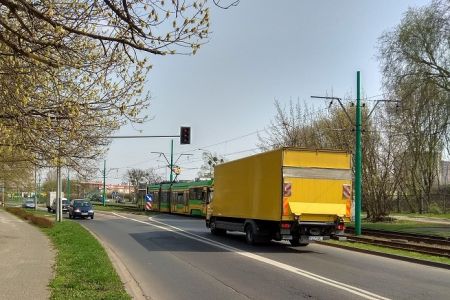Nowe sygnalizacje świetlne poprawią bezpieczeństwo na drogach Poznania