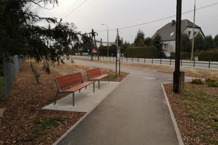 Skrzyżowanie Naramowickiej i Boranta z nową zielenią