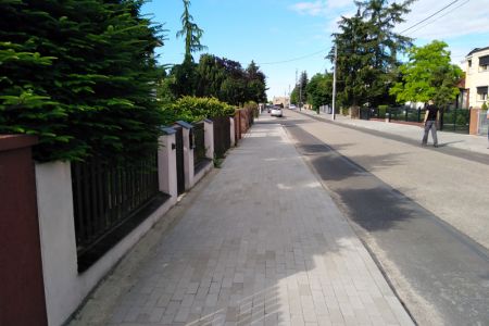Gladiolowa z nowymi chodnikami