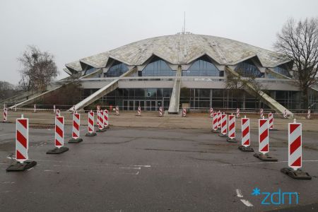Tymczasowy parking dla mieszkańców Łazarza