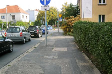 Dla pieszych na ul. Jarochowskiego