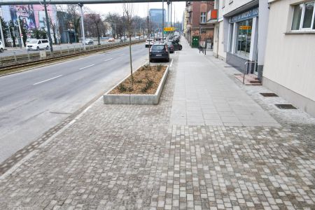Zakończyła się przebudowa chodnika na ul. Królowej Jadwigi