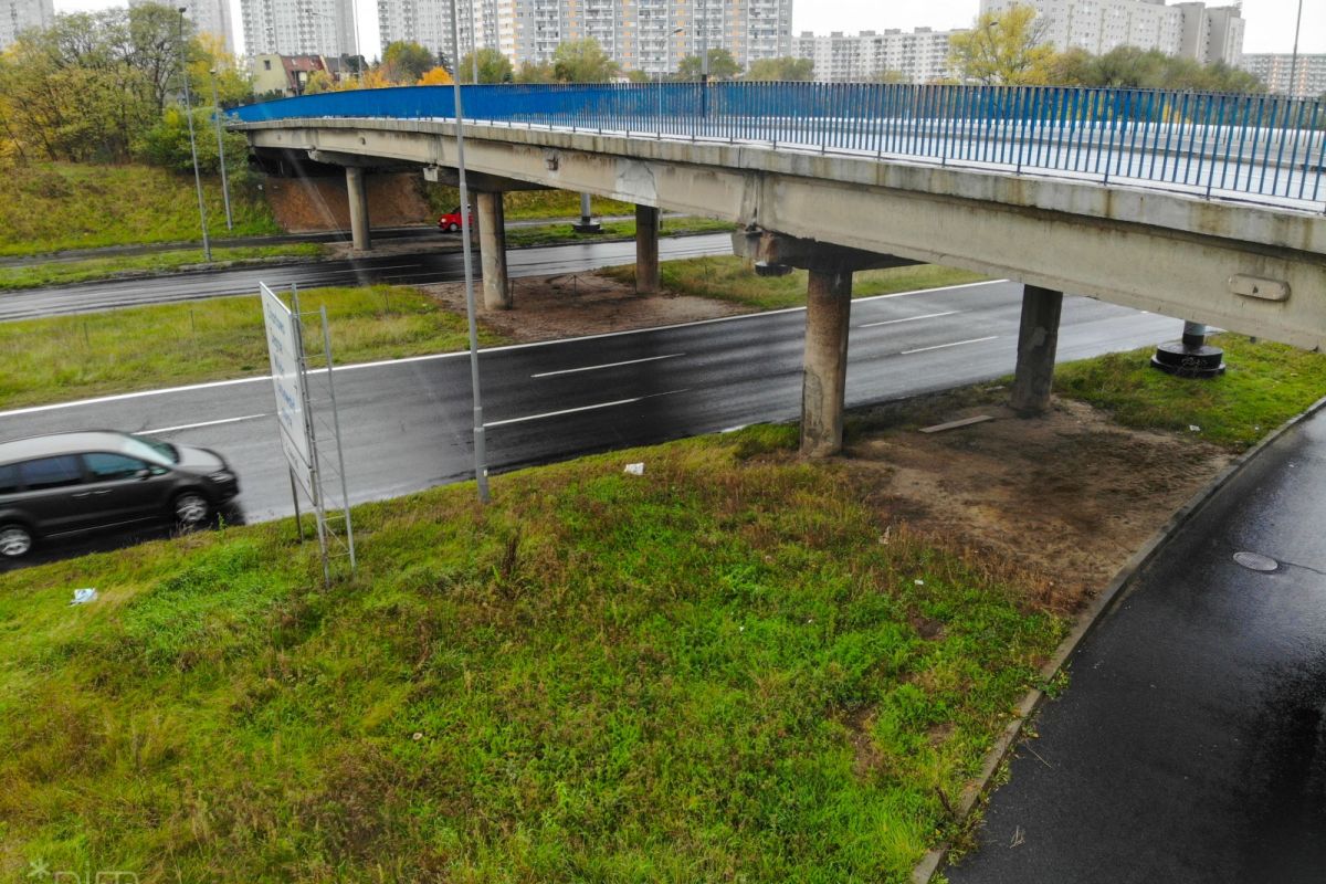 Zmiana organizacji ruchu pod przebudowywanym wiaduktem w ul. Kurlandzkiej