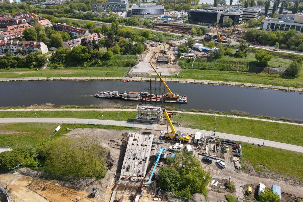 Budowa mostów Berdychowskich widok z lotu ptaka
