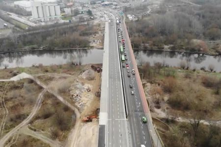 Od czwartku trzy pasy ruchu otwarte na południowej nitce mostu Lecha