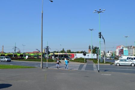 Od soboty rondo Śródka otwarte dla kierowców