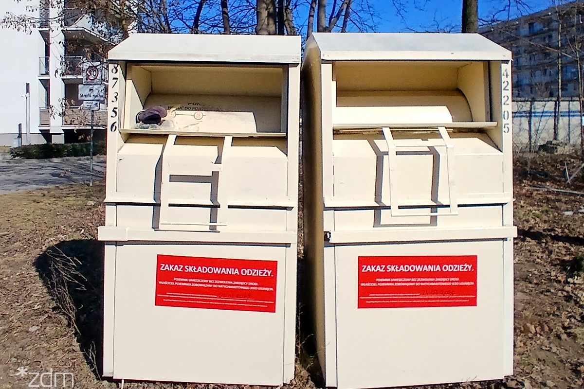 Pojemniki na odzież – ul. Jasielska